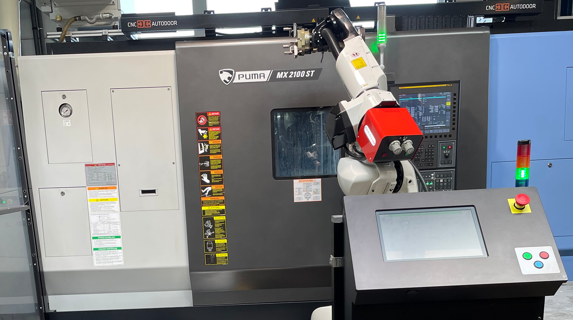 Industrieroboter zur automatisierten Bestückung und Maschinenbeladung in der CNC-Fertigung